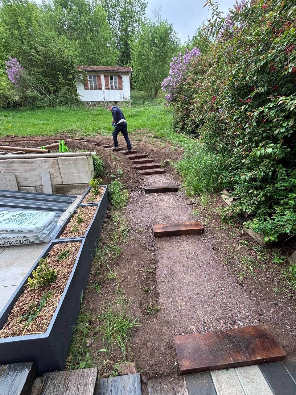 Escaliers bois jardinières